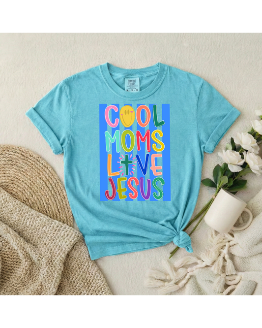 Cross Cool Moms Love Jesus