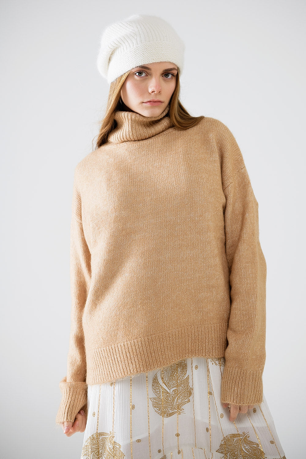 Q2 Beige turtleneck jumper with dropped sleeves