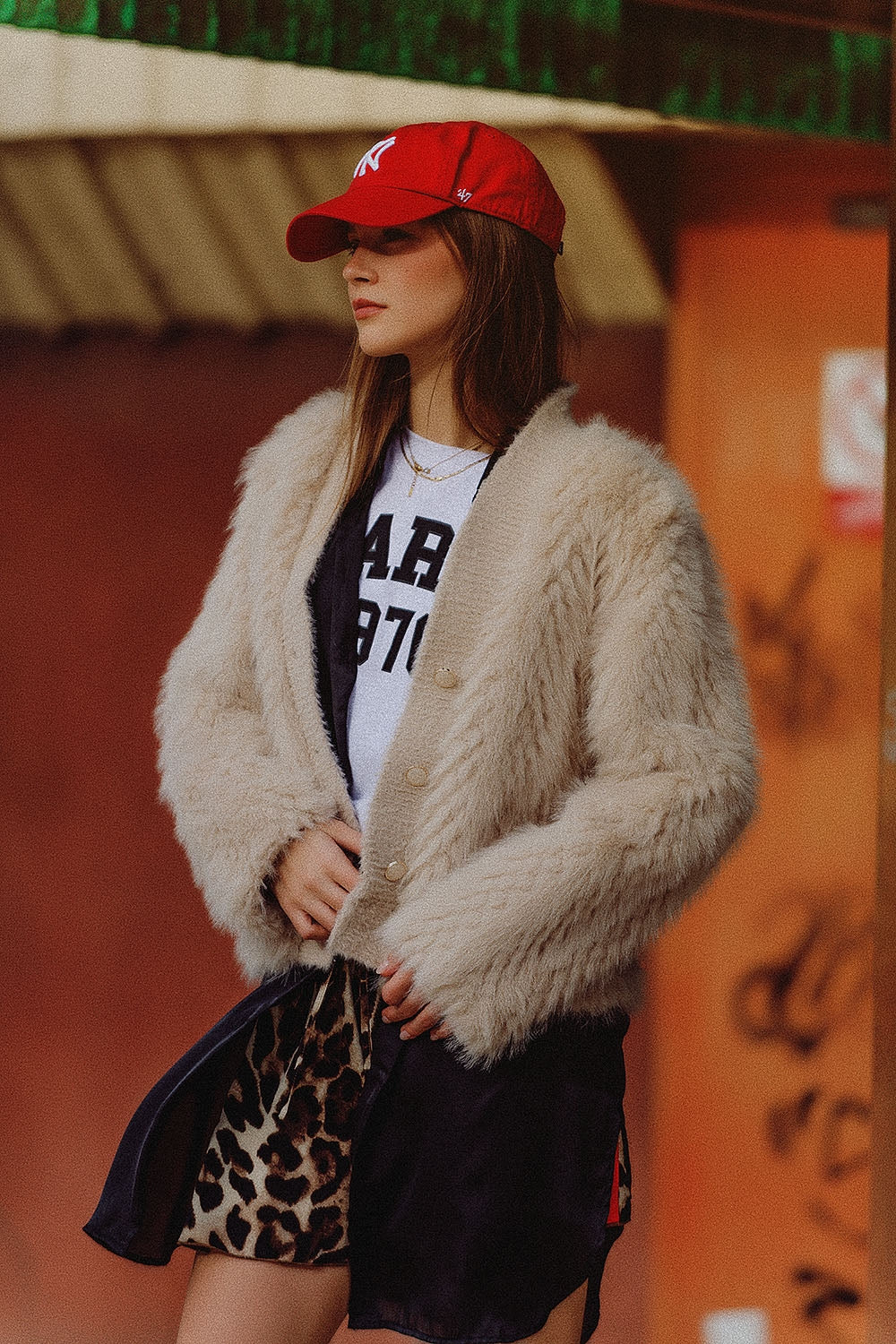 Q2 Cropped Jacket in beige in fine fur