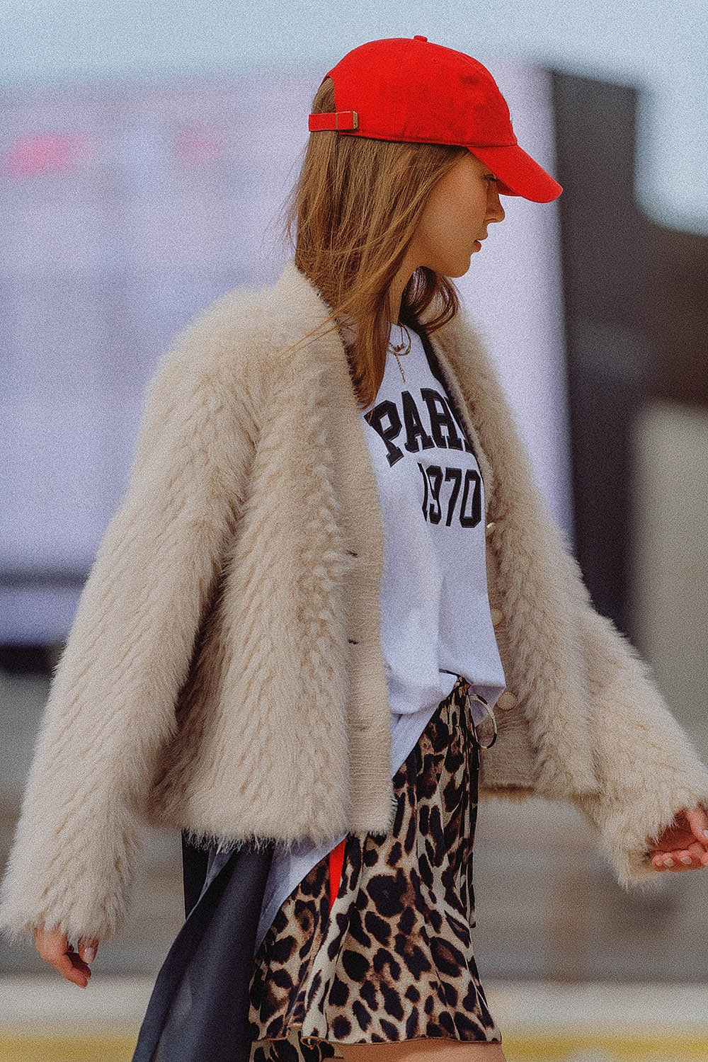 Cropped Jacket in Beige in Fine Fur