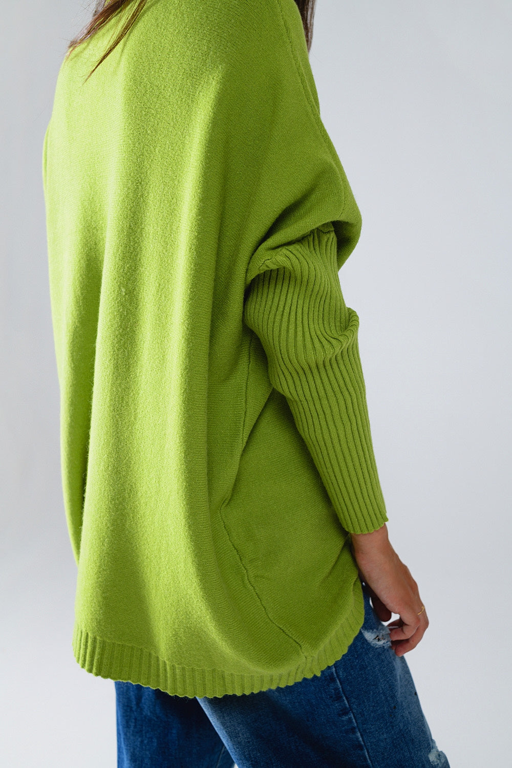 Oversized Cozy Green Sweater with Ribbed Sleeves