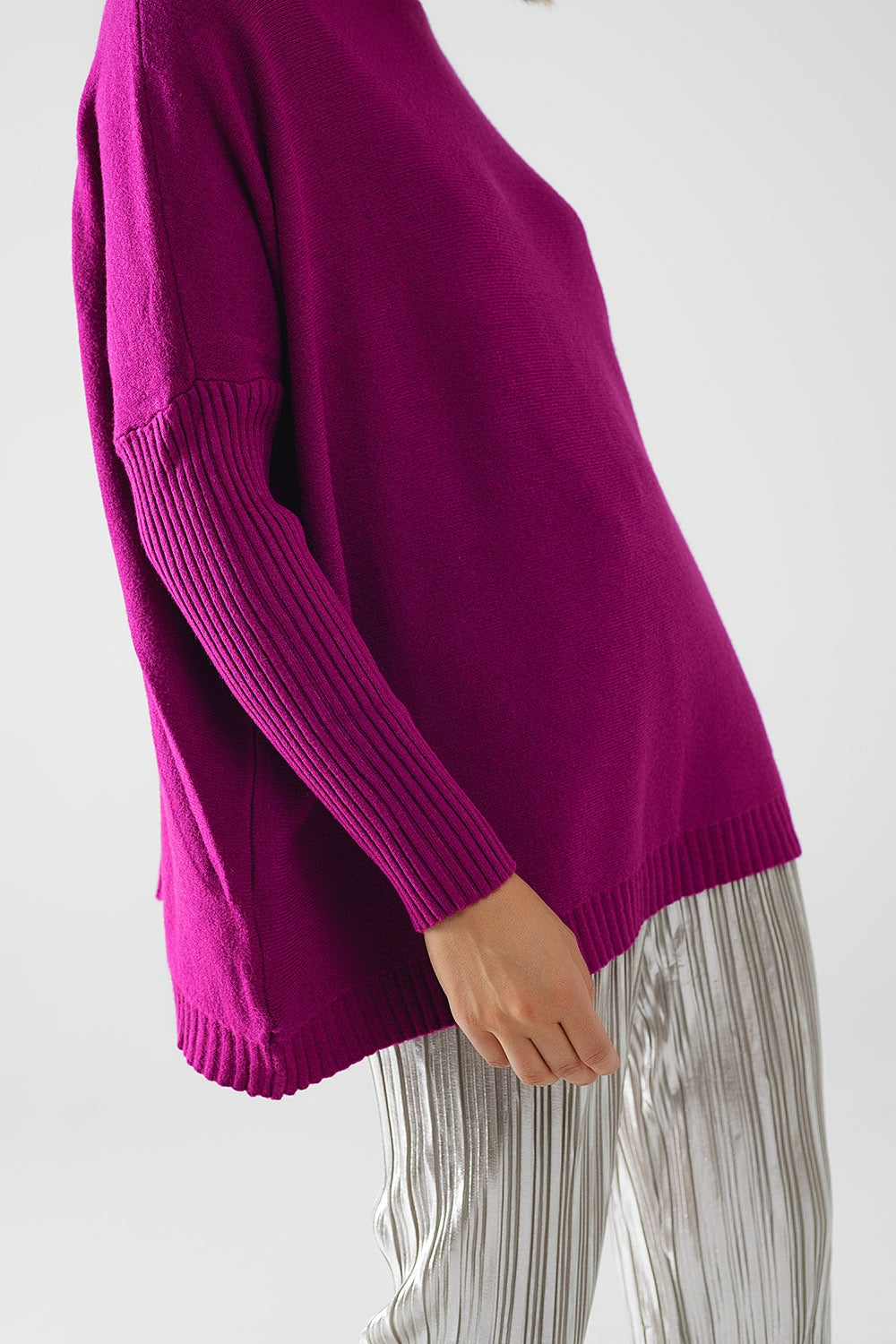 Oversized Soft Fuchsia Sweater with Ribbed Sleeves