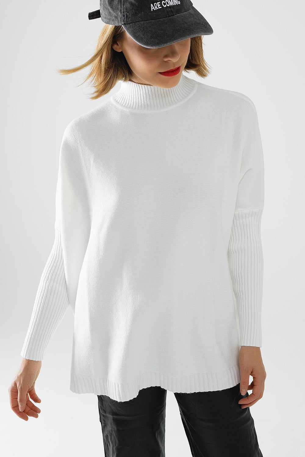 Oversized Soft Knitted White Sweater with Ribbed Sleeves