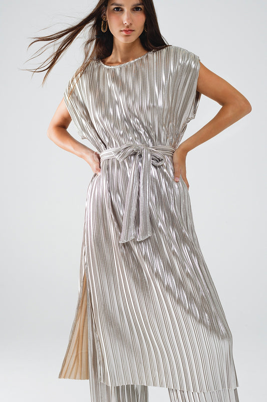 Silver Pleated Dress with Belt and Short Sleeves