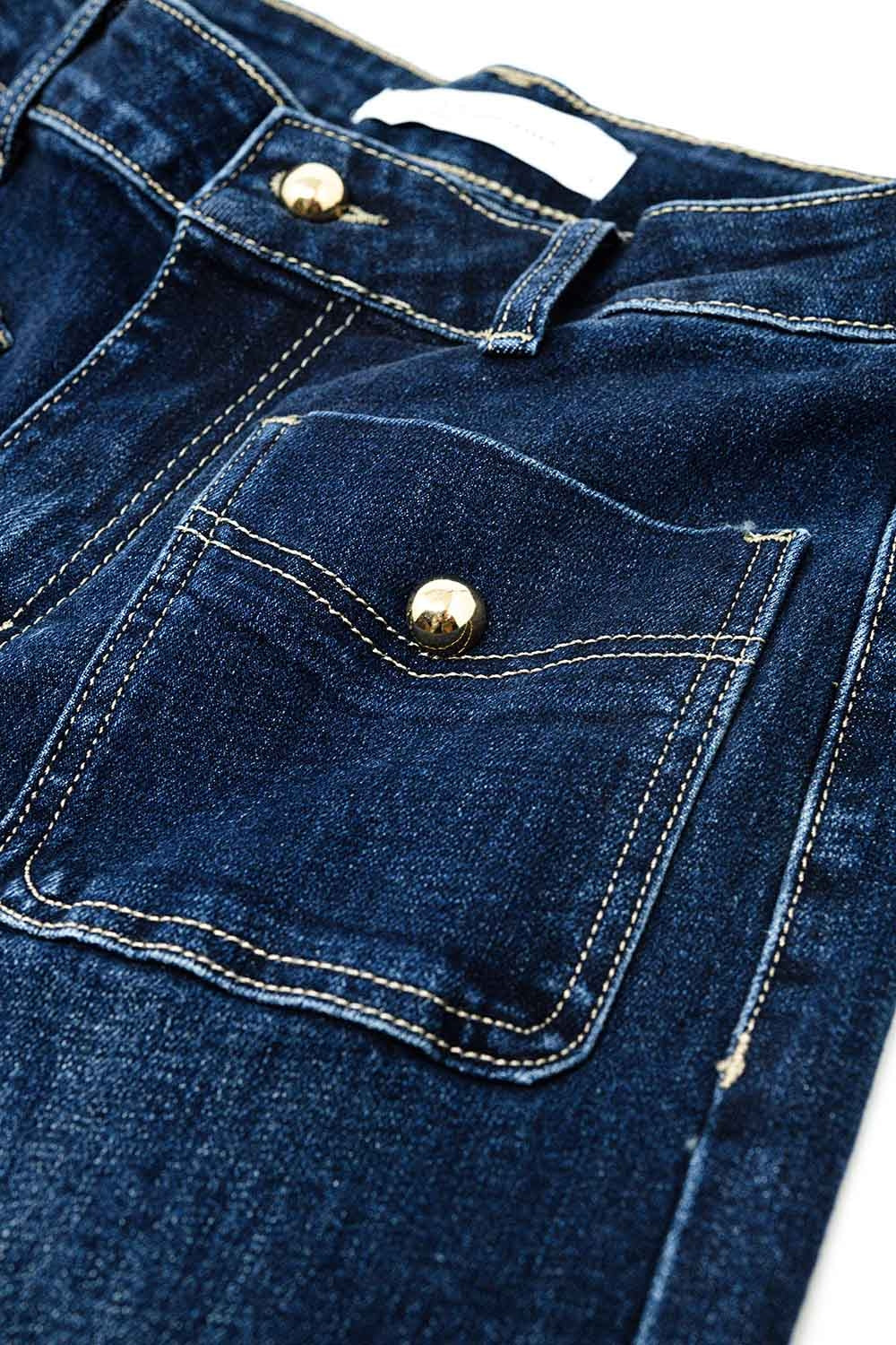 Straight Leg Jeans with Front Pockets and Button