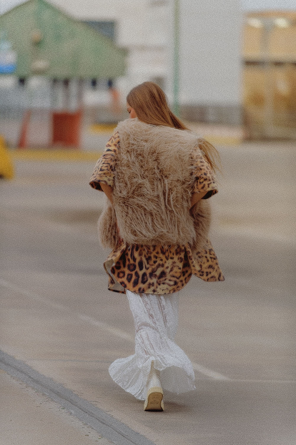 Vest in Beige in Long Fur