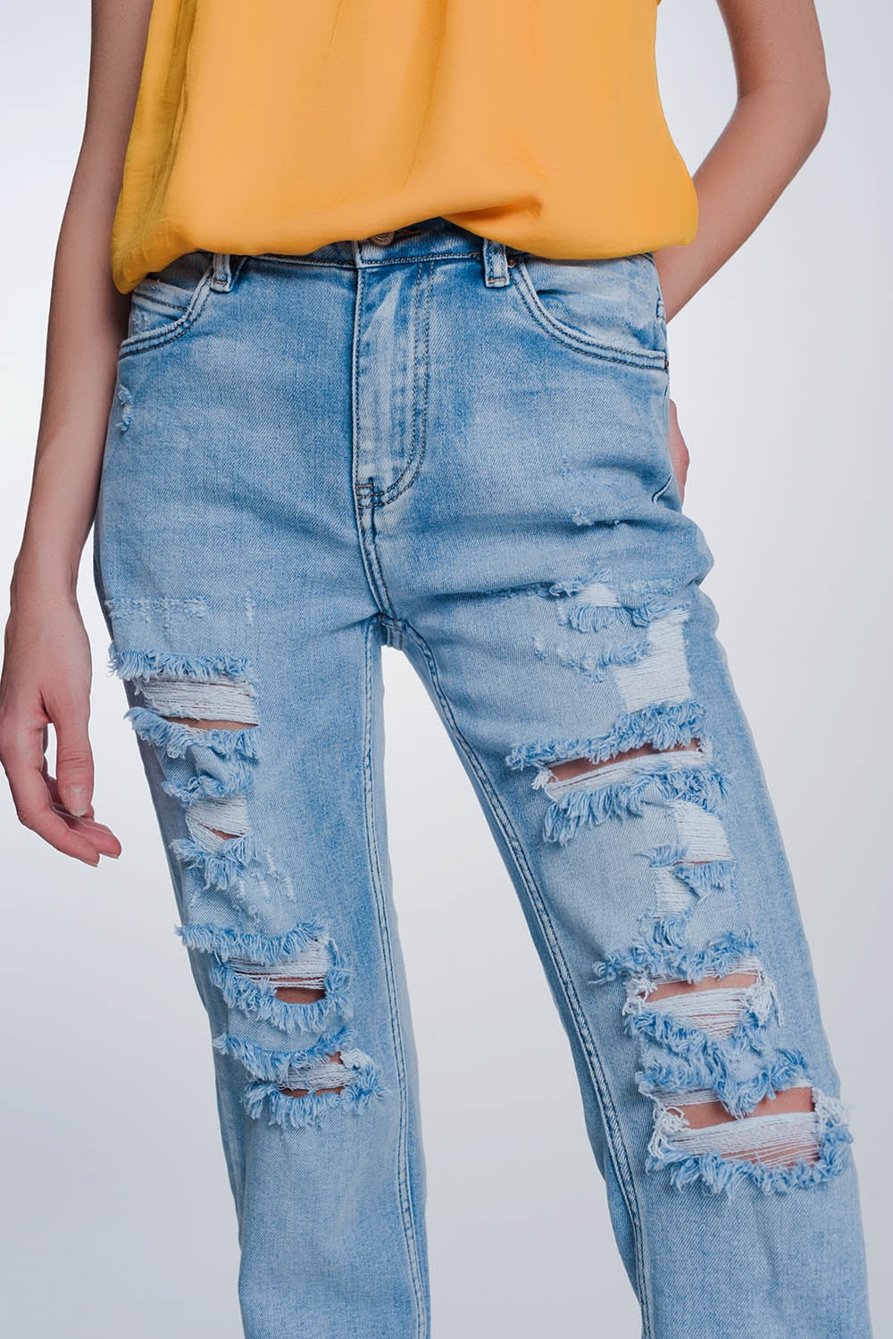 Wide Leg Cropped Raw Hem Jeans in Blue Color