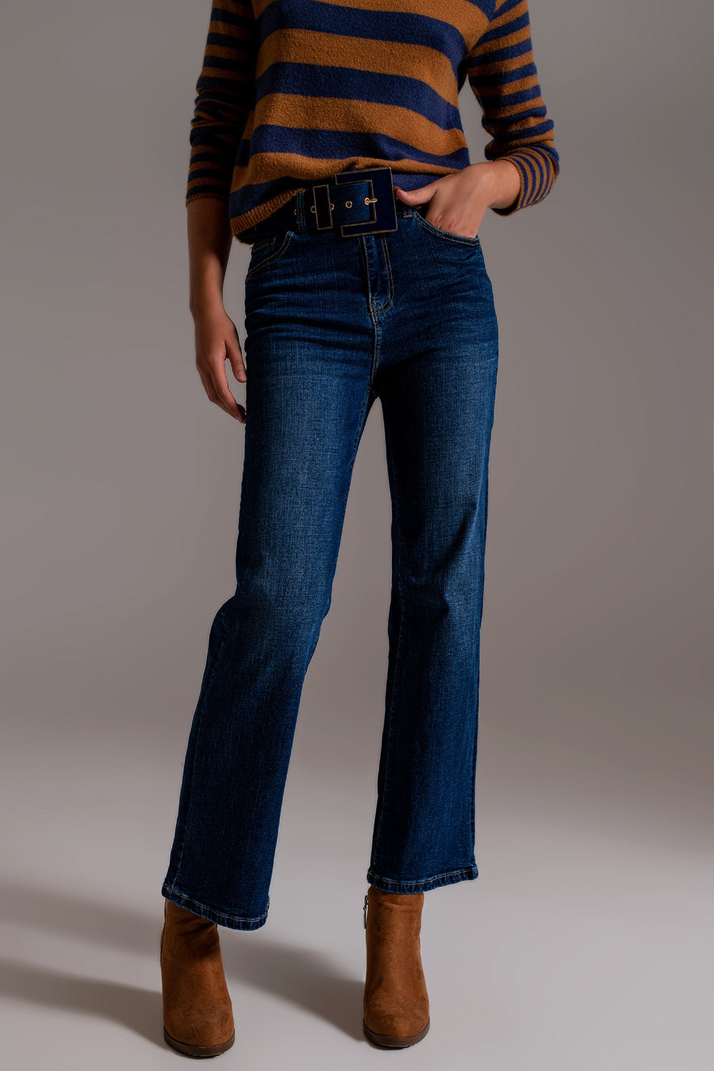 Wide Leg Jeans With Hem Detail in Dark Wash