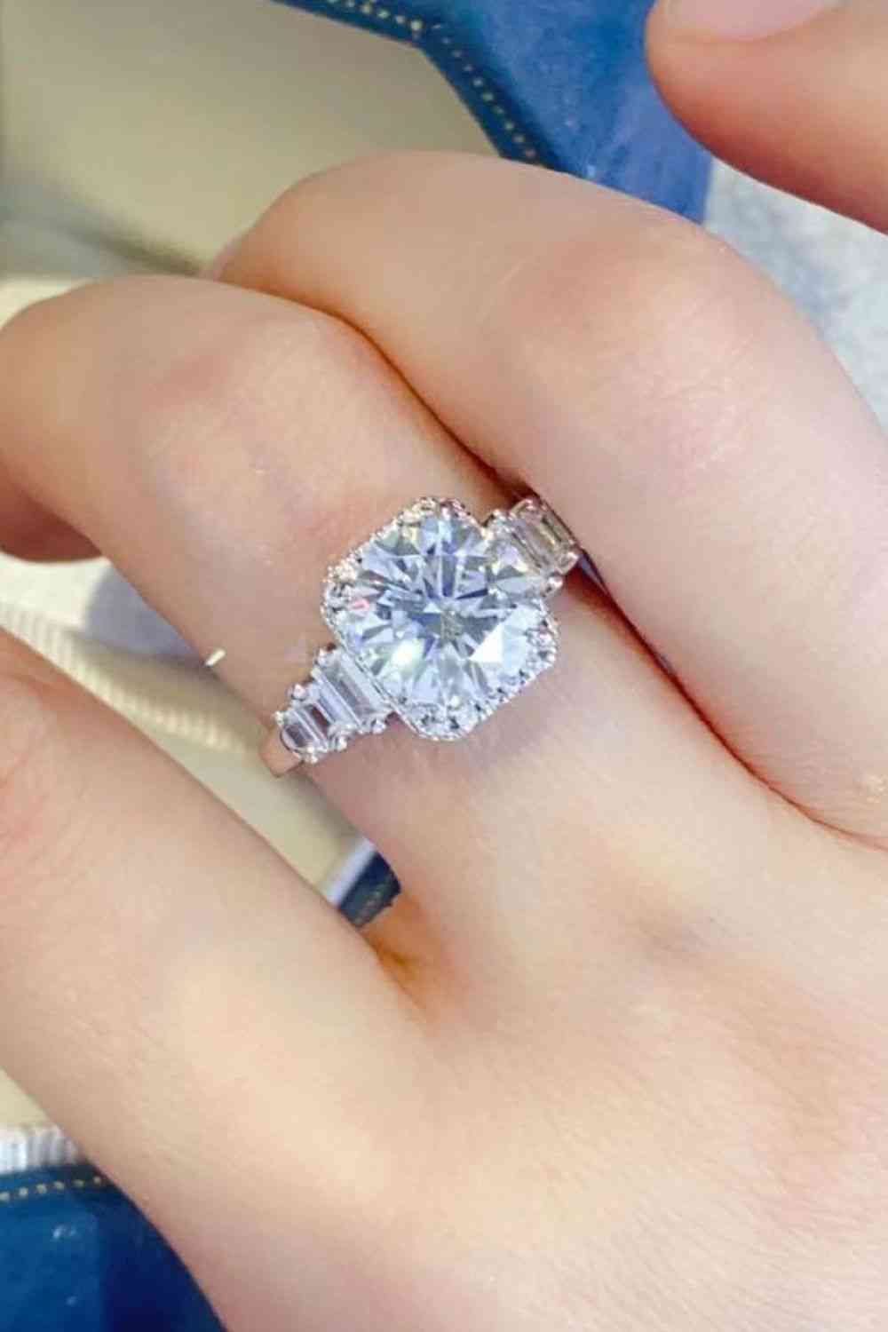 Starry Affection 3 Carat Moissanite Ring