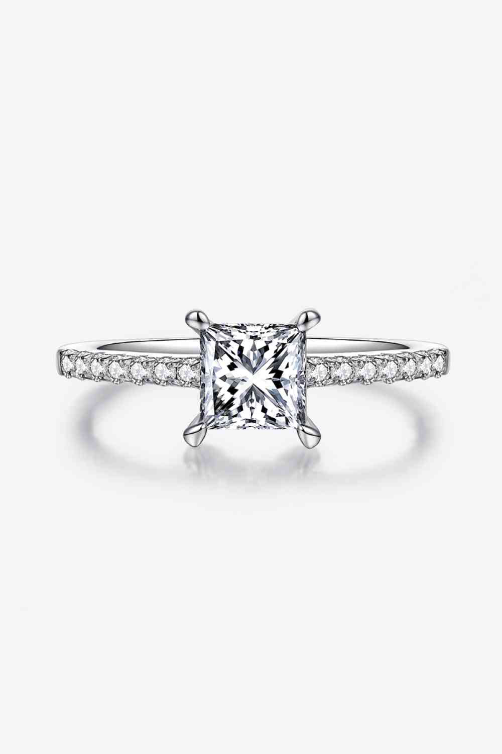 Velvet Whispers 1 Carat Moissanite Ring