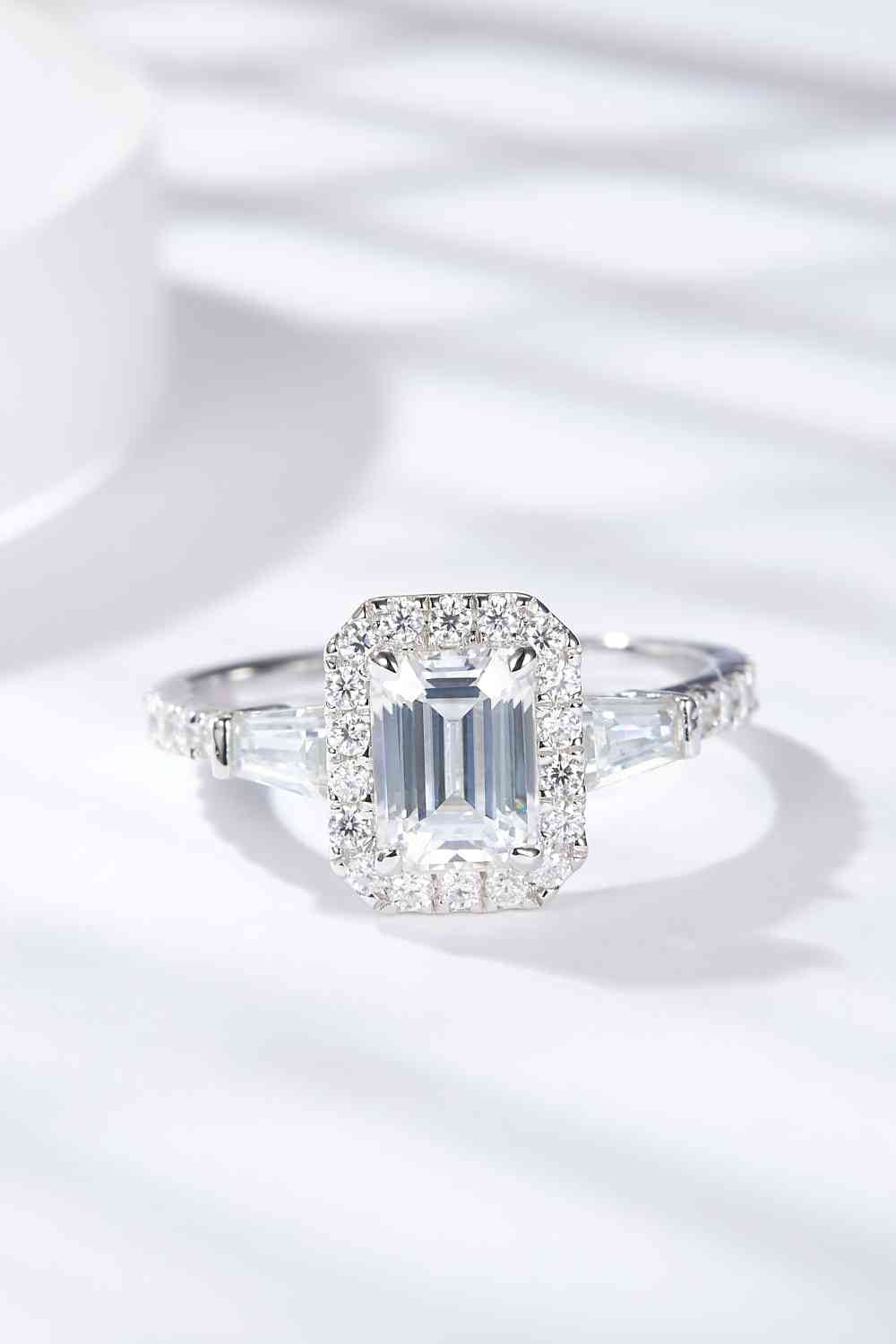 Lustrous Serenity 1 Carat Moissanite Ring