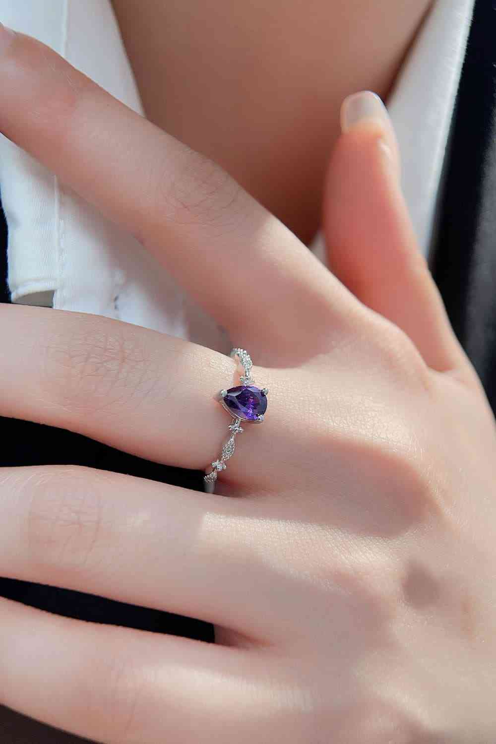 Brilliant Breeze Amethyst Ring