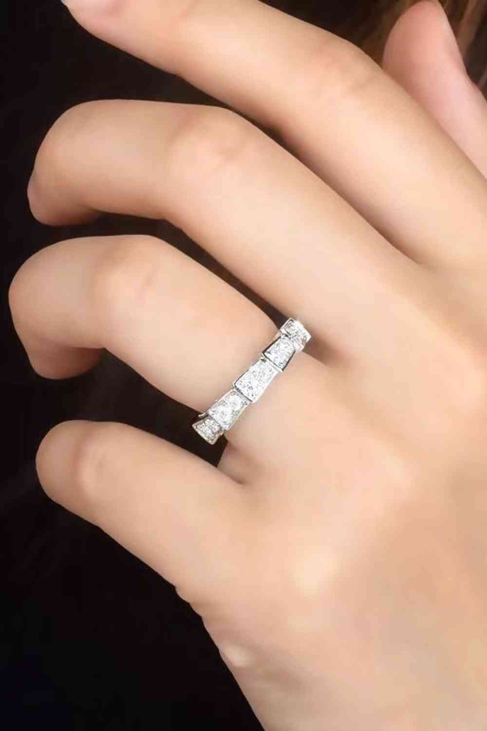 Simple & Shiny 3 Carat Moissanite Ring