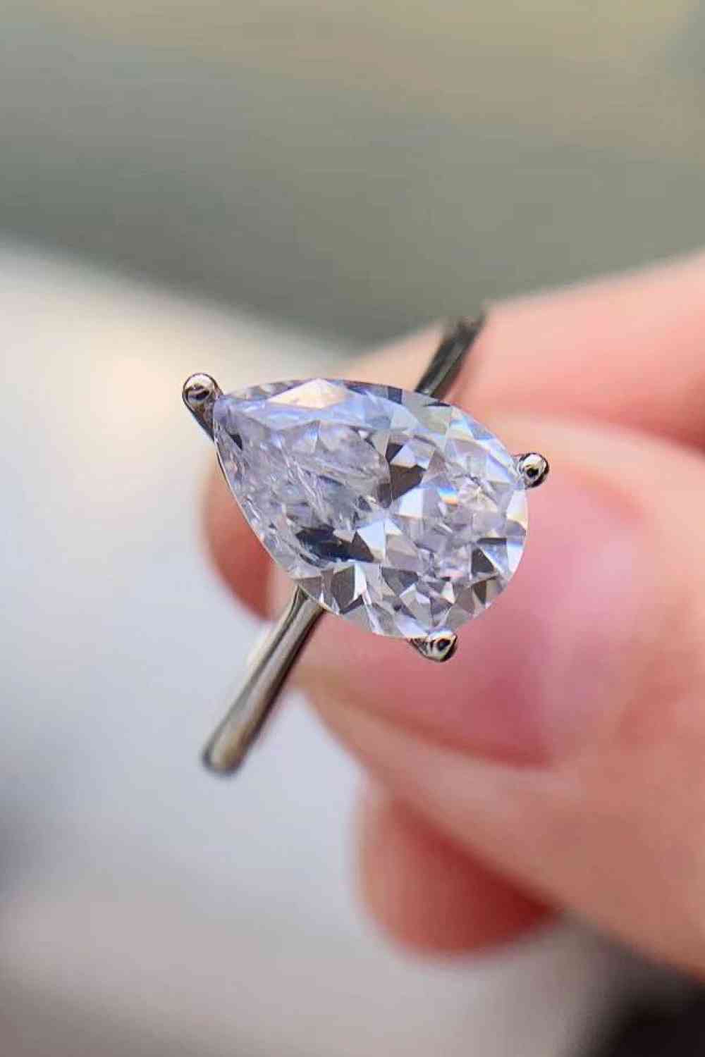 Classical Teardrop 2 Carat Moissanite Ring